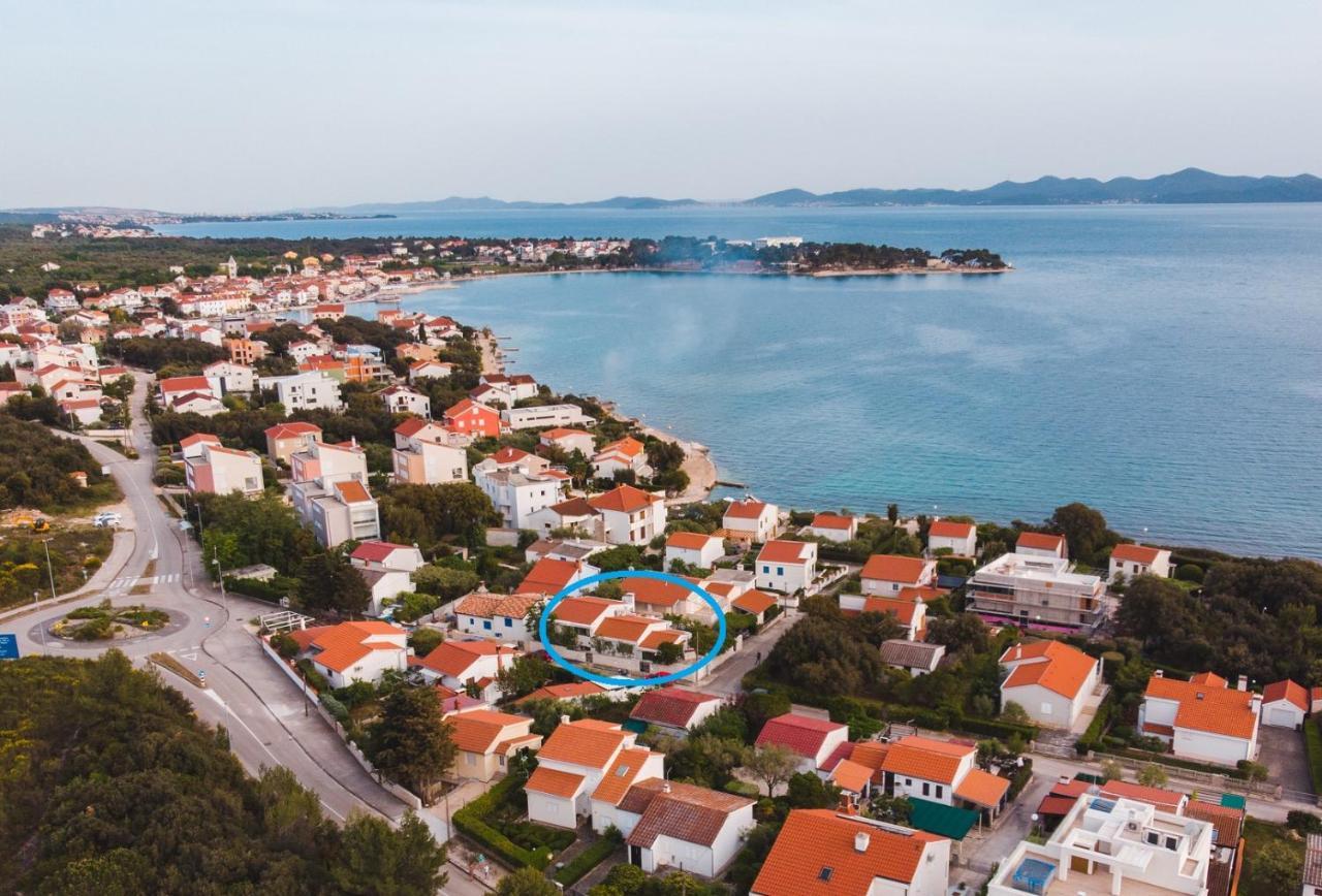 Apartments Summer Touch Petrcane Esterno foto