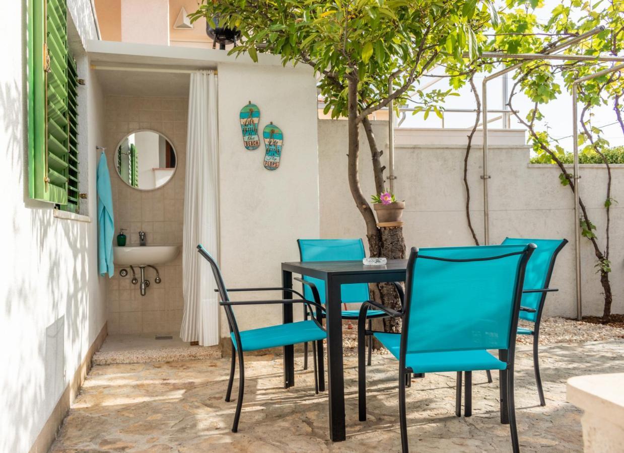 Apartments Summer Touch Petrcane Esterno foto