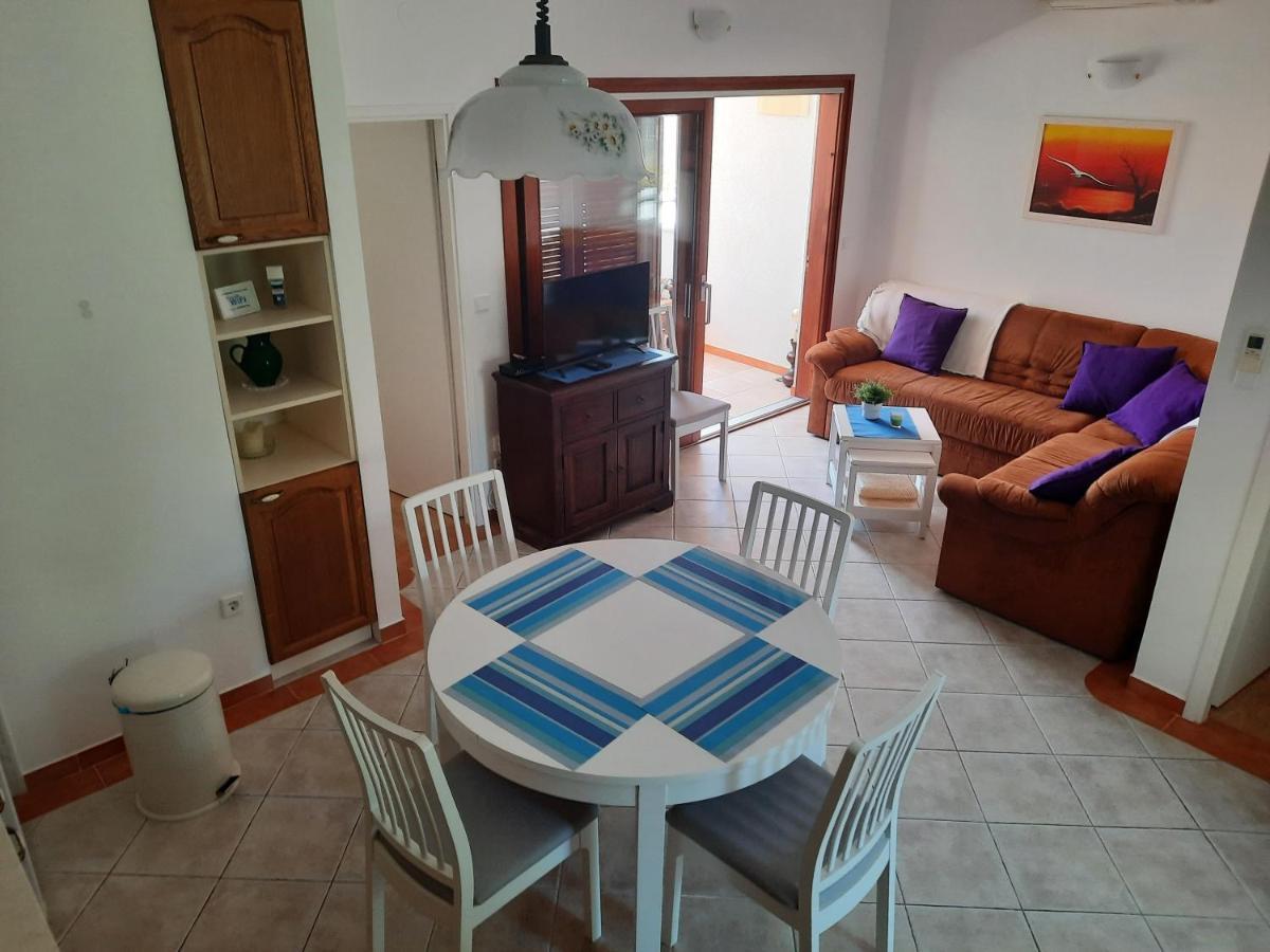 Apartments Summer Touch Petrcane Esterno foto